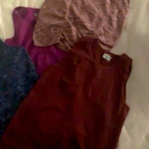 4 Athleta workout tanks in XL